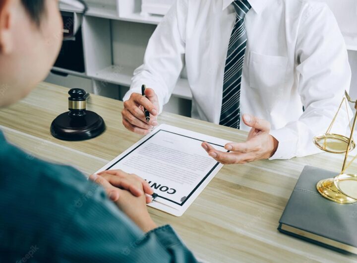 A Contract between a Lawyer and Client